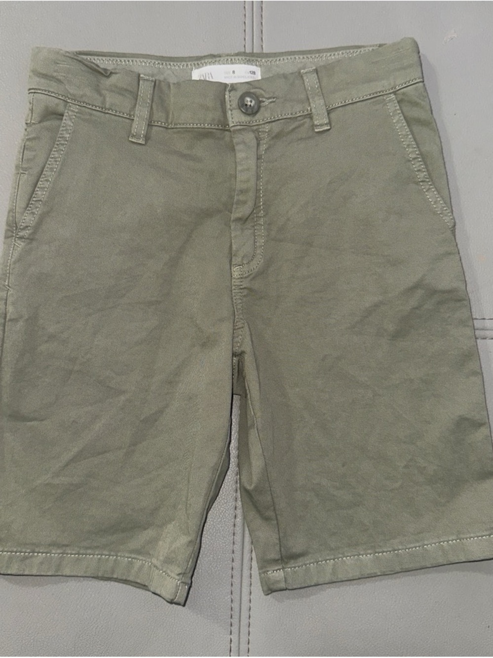 Zara Men's Olive Green Flat Front Shorts
